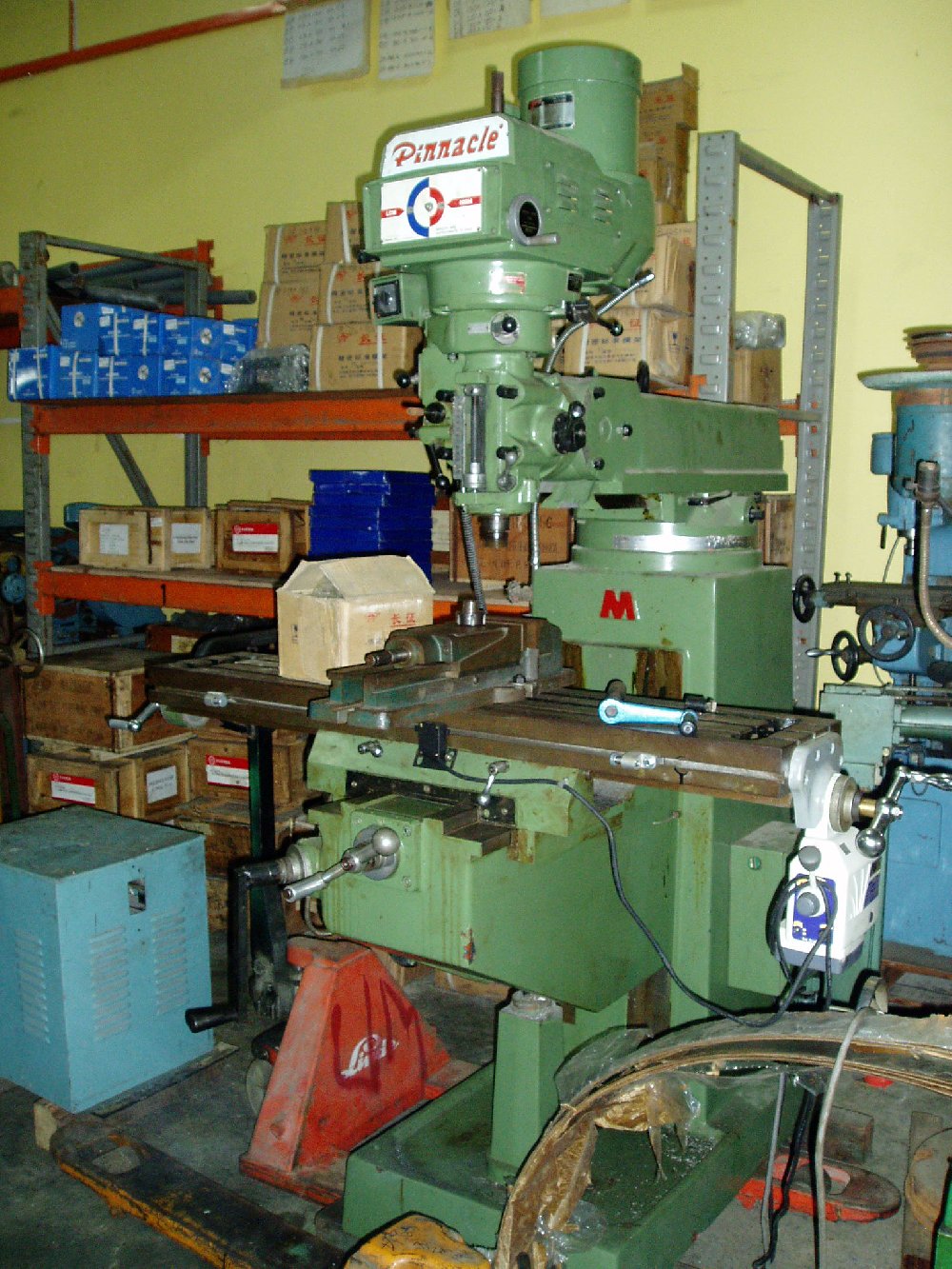 Recon Taiwan 3Hp Milling Machine