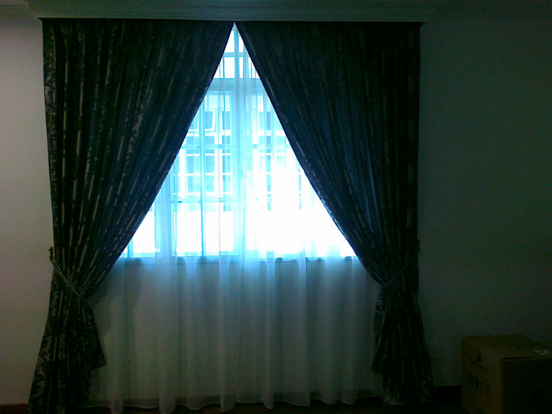 Curtain