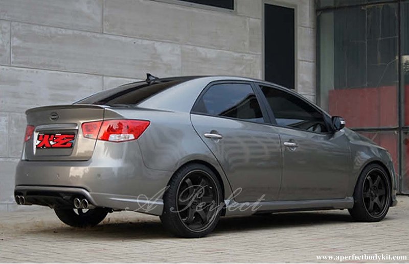 Kia Forte Side Skirt & Rear Lip (RR Style)