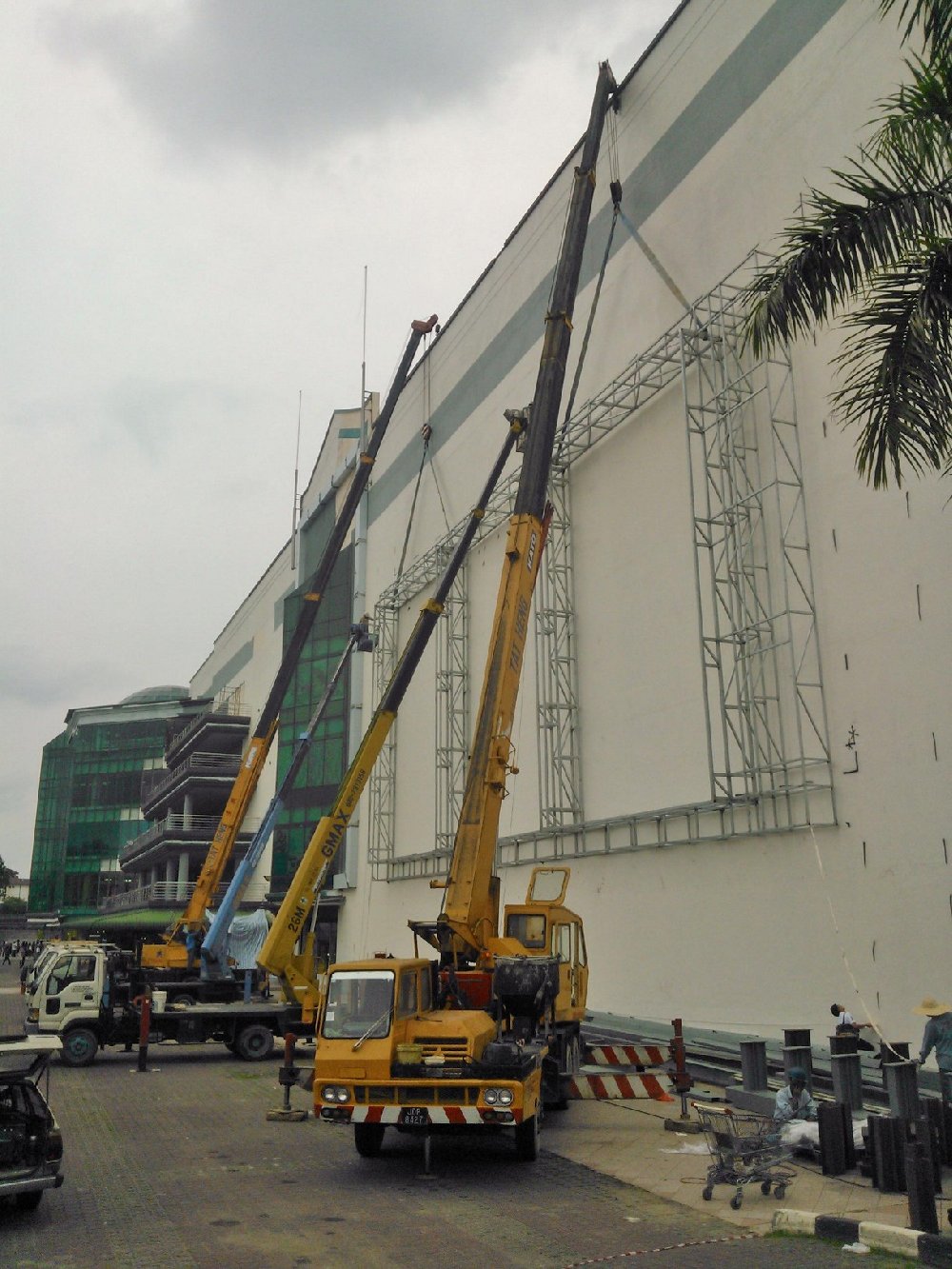 26m & crane install steel structure