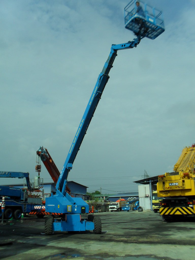 BOOM LIFT 20M 24M 26M 40M