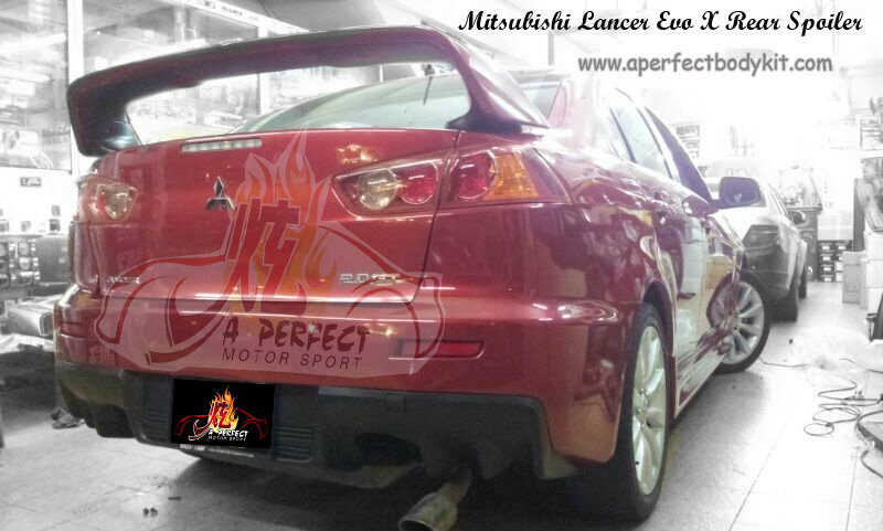 Mitsubishi Evo x Rear Bumper & Spoiler 