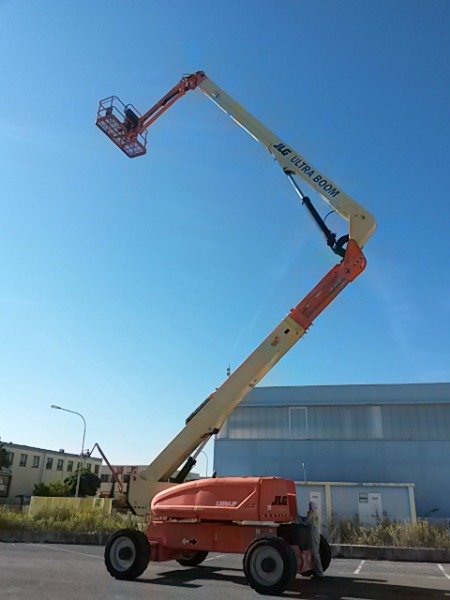 BOOM LIFT FOR SALE IN MALAYSIA AND JB