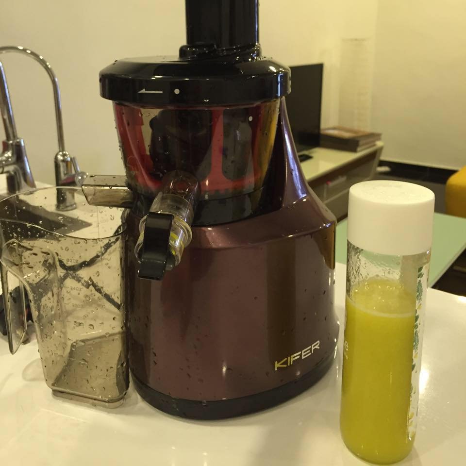 KIFER SLOW JUICER (COLD PRESS JUICE) KIFER SLOW JUICER (COLD PRESS JUICE)