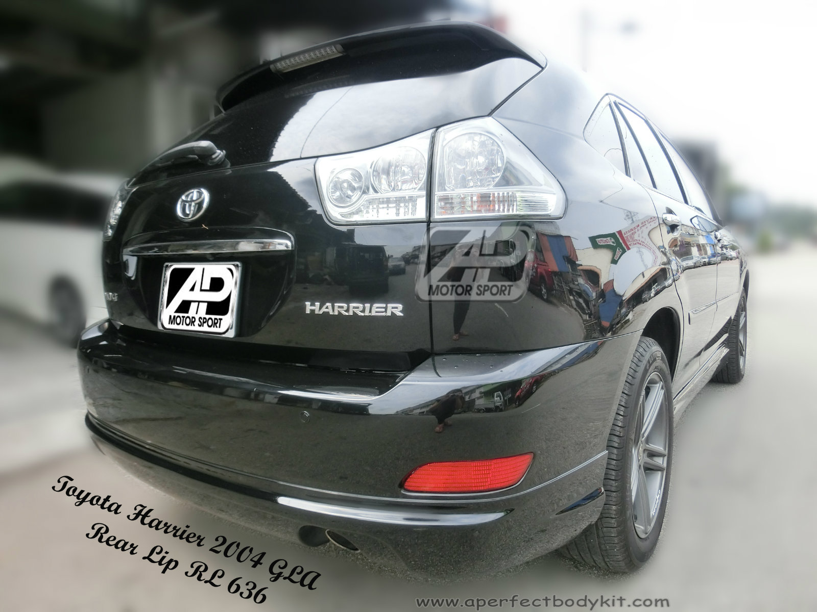 Toyota Harrier 2004 GLA Bodykits 