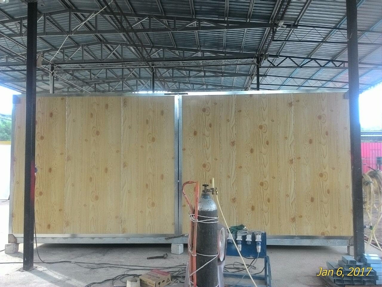 Wood Grain Texture Walling Cabin