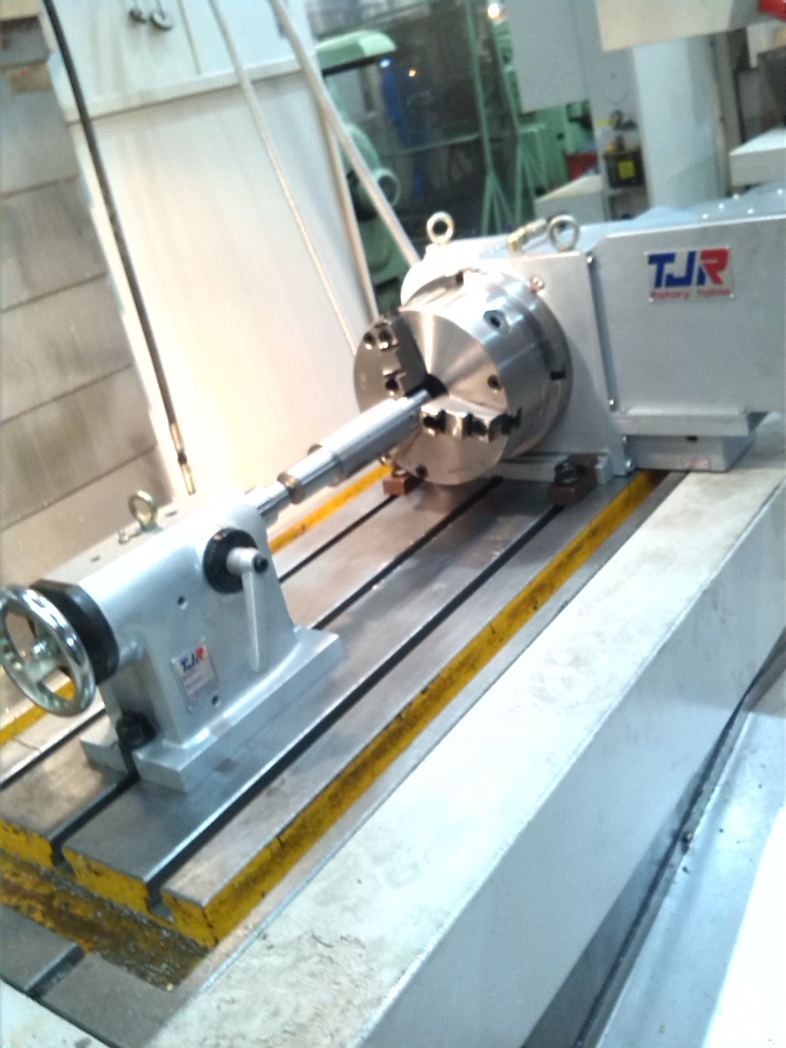 Install and supply 4th axis CNC rotaty table