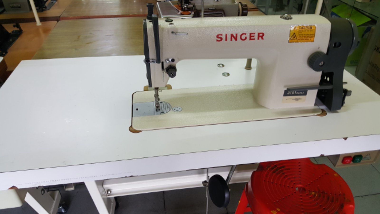 Second Hand Singer Hi Speed Sewing Machine