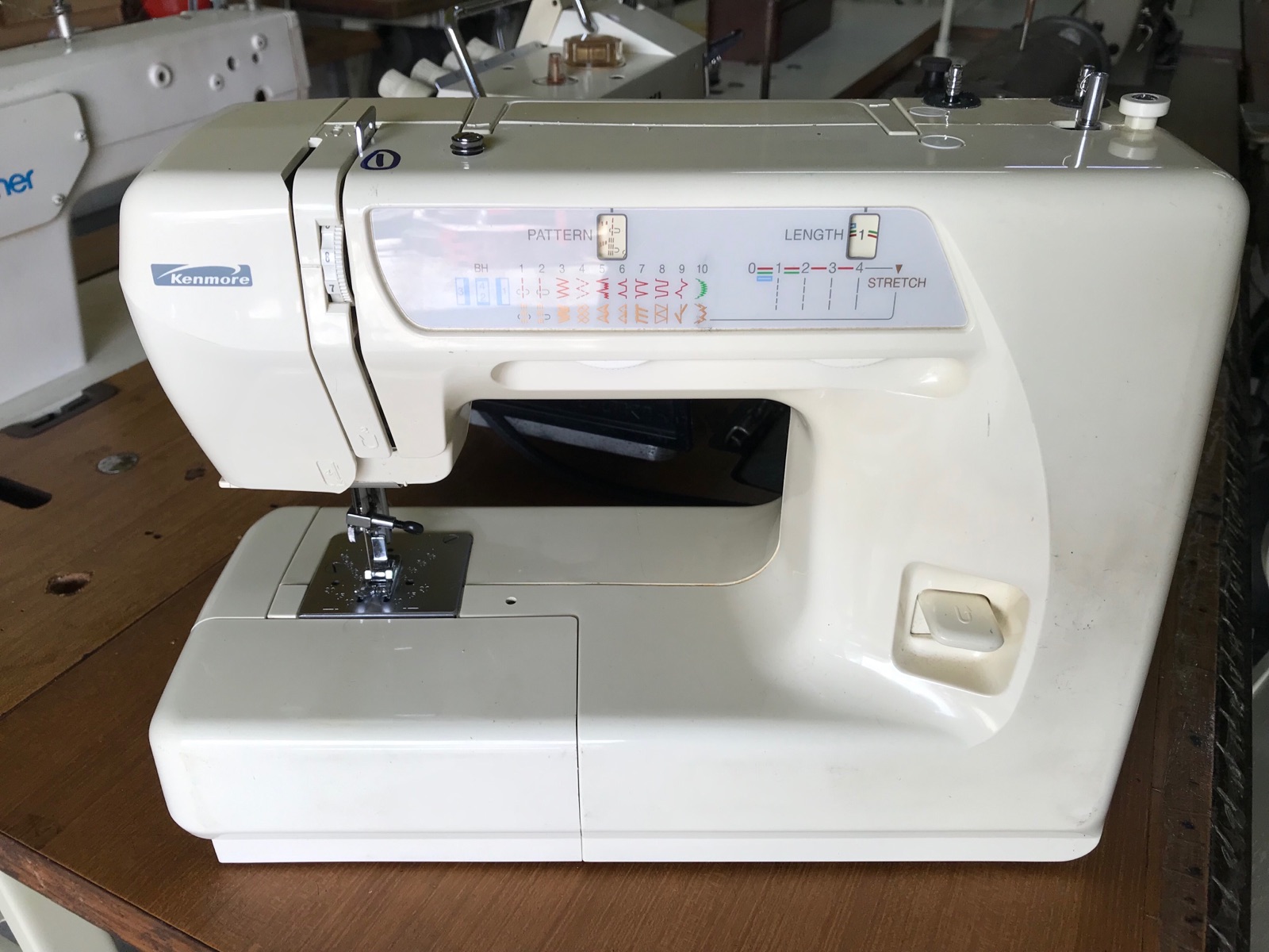 Repai Kemore Portable Zie Zig Sewing Machine 