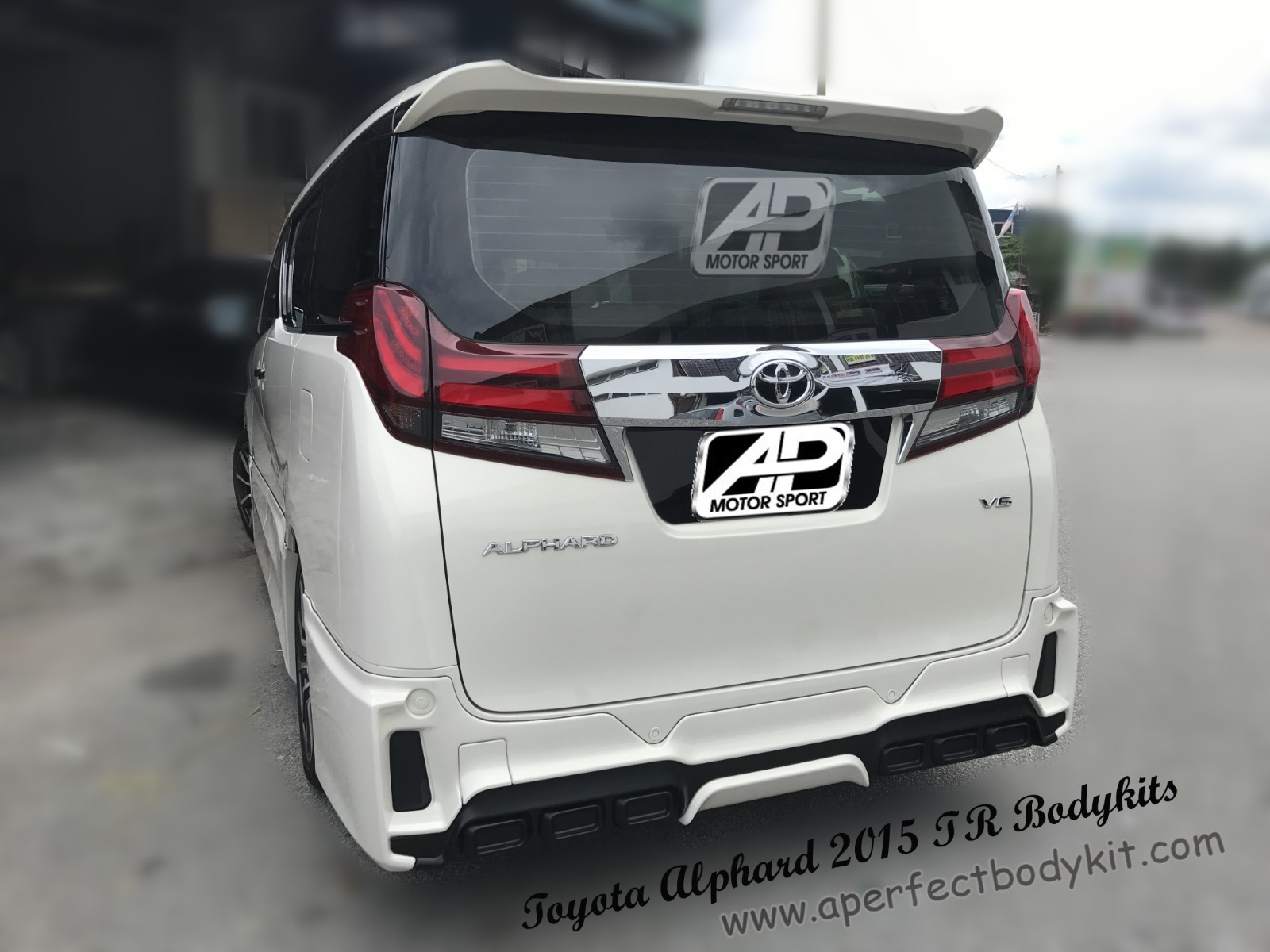 Toyota Alphard 2015 TR Bodykits 