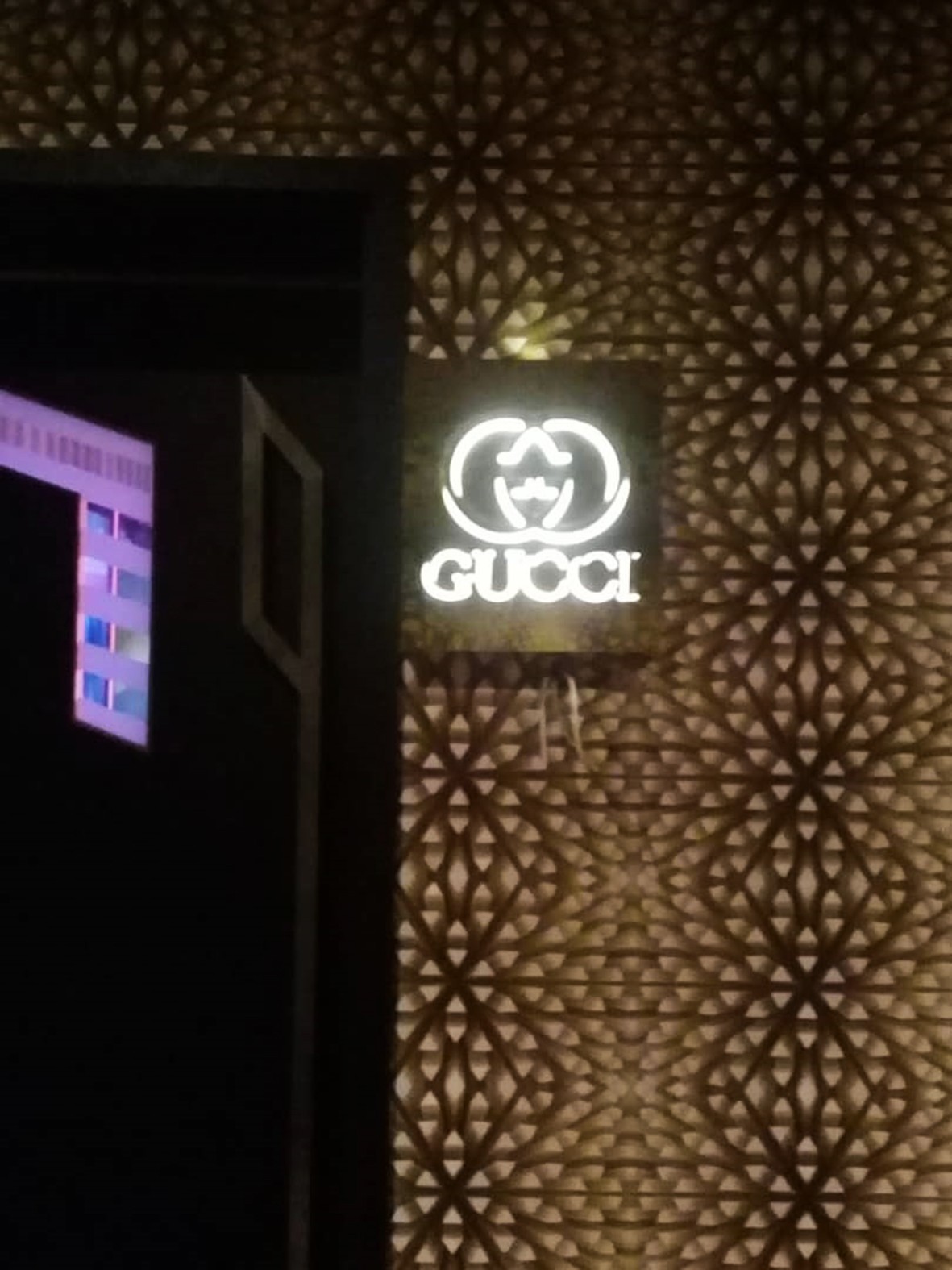 Gucci 