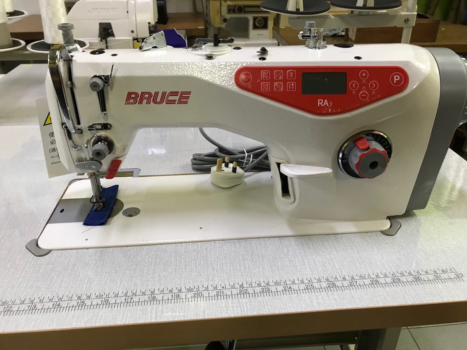Bruce Automatik Hi Speed Sewing Machine 