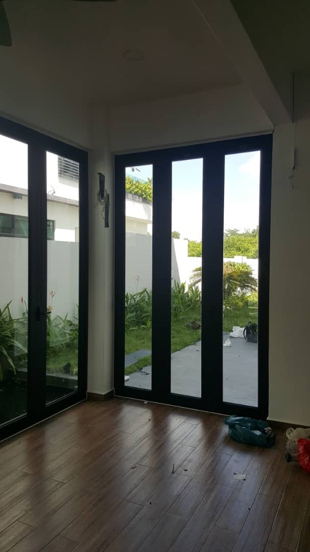 Aluminium Folding Door Johor Bahru Jb Malaysia Metalife
