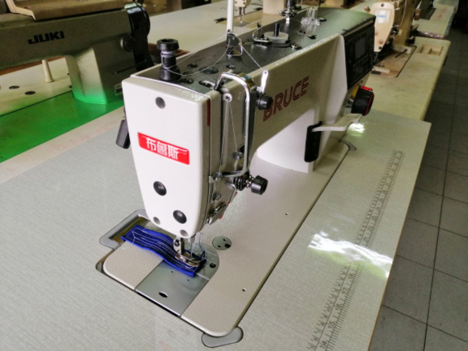 Bruce Industrial Hi Speed Sewing machine 