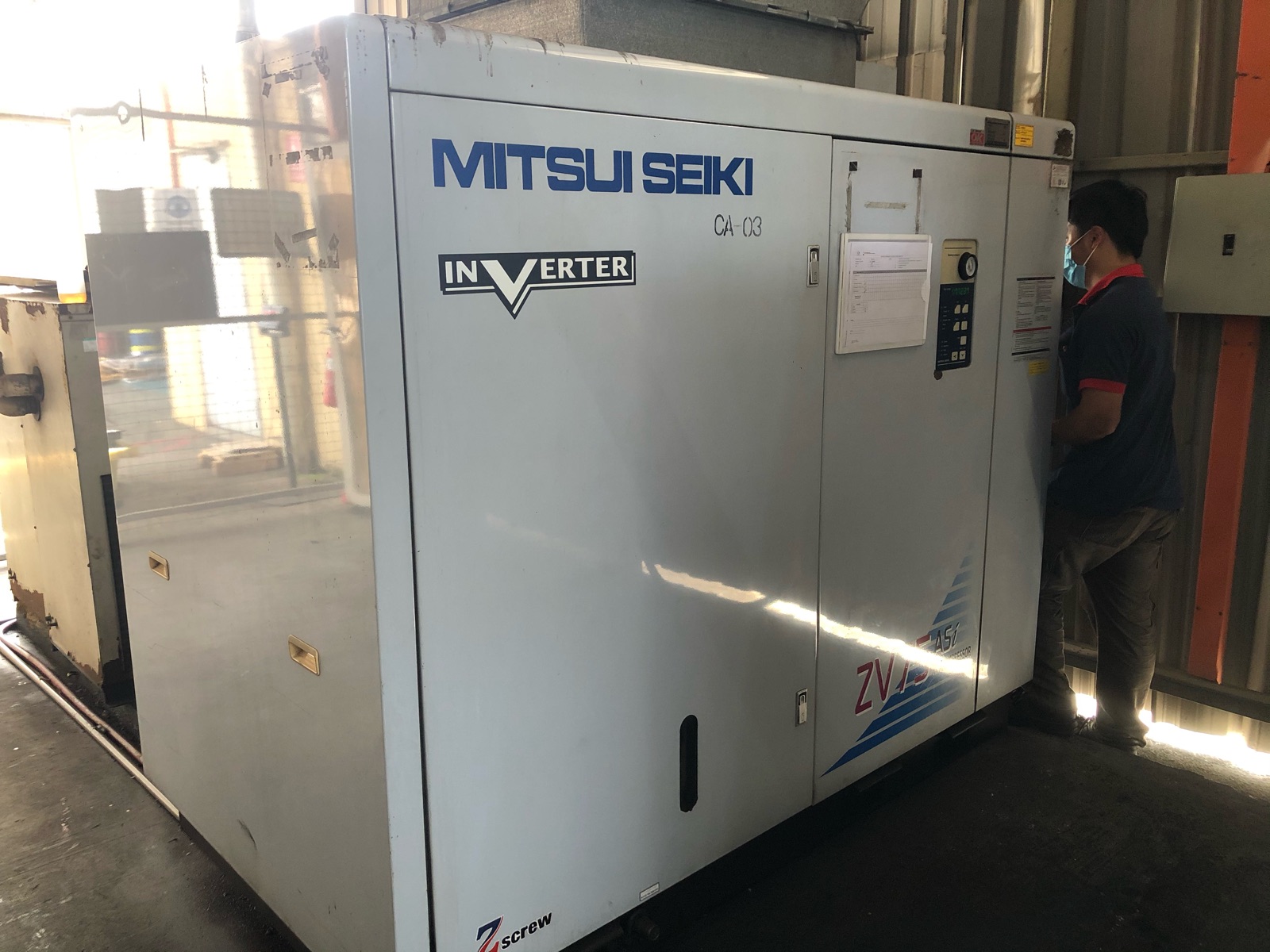 Service 100 HP Mitsui Seiki Inverter Type Air Compressor ZV75ASi 