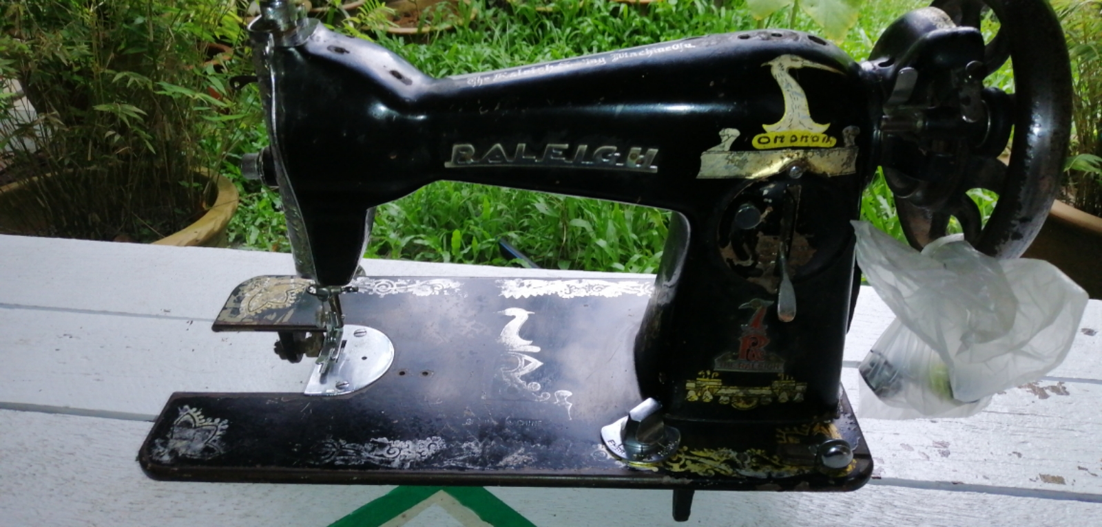 REPAIR SEVIS FOR RALEIGH ANTIQUE SEWING MACHINE 