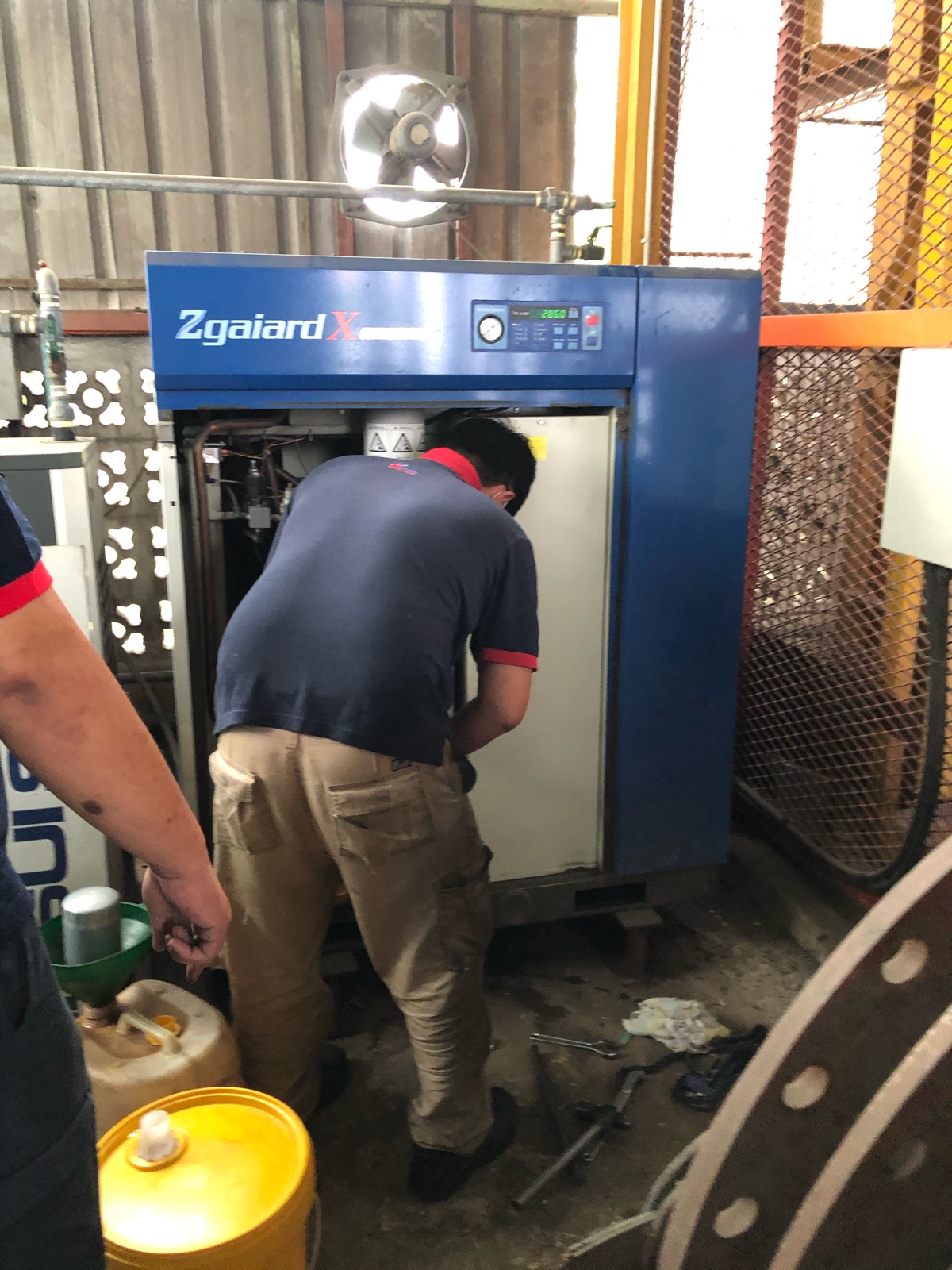 Service 30 HP Mitsui Seiki Air Compressor Z225AX 