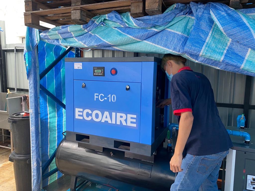 Service 10 HP ECOAIRE Screw Air Compressor FC-10 