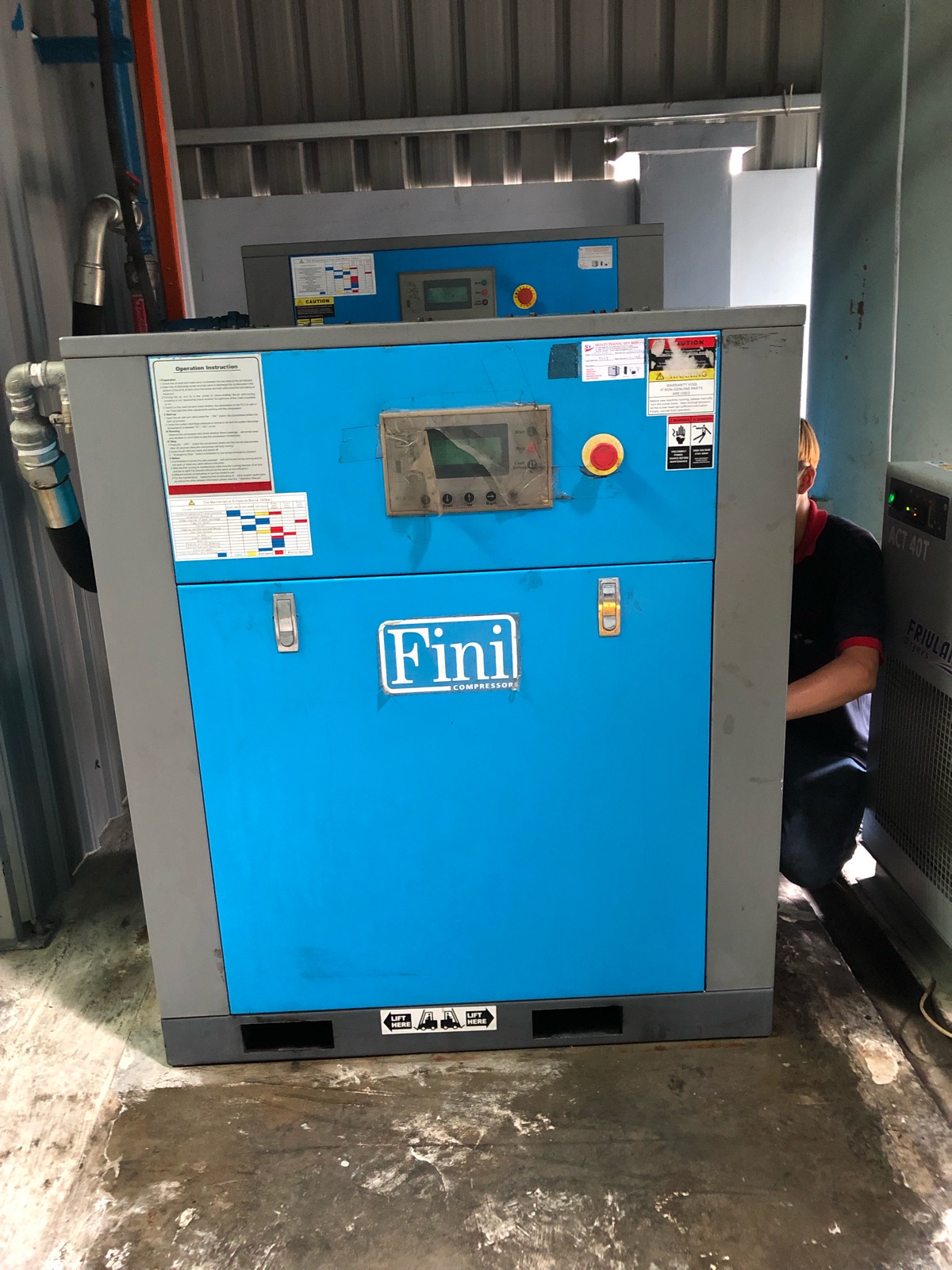 Service 10 HP FINI Air Compressor SR1010