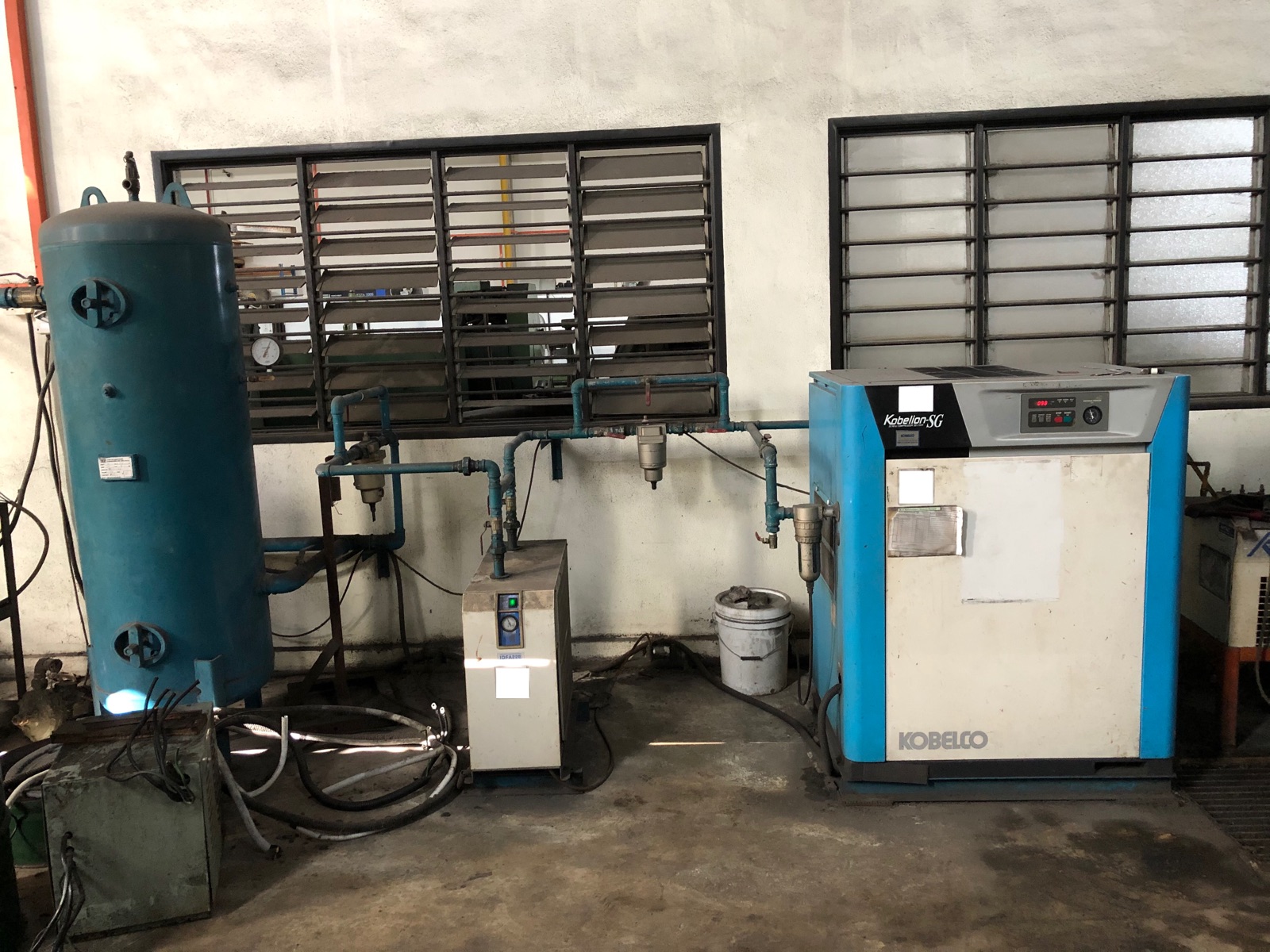 Kobelco Air Compressor System 