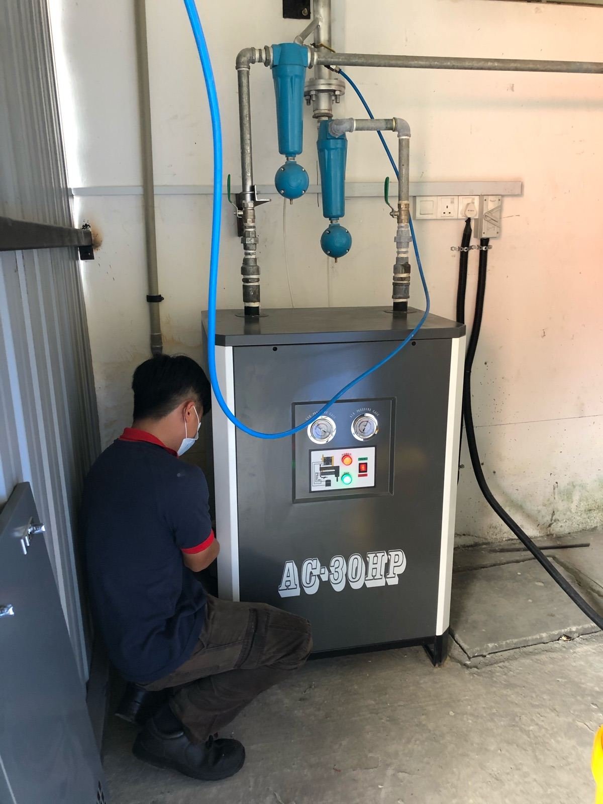 Service AC Air Dryer