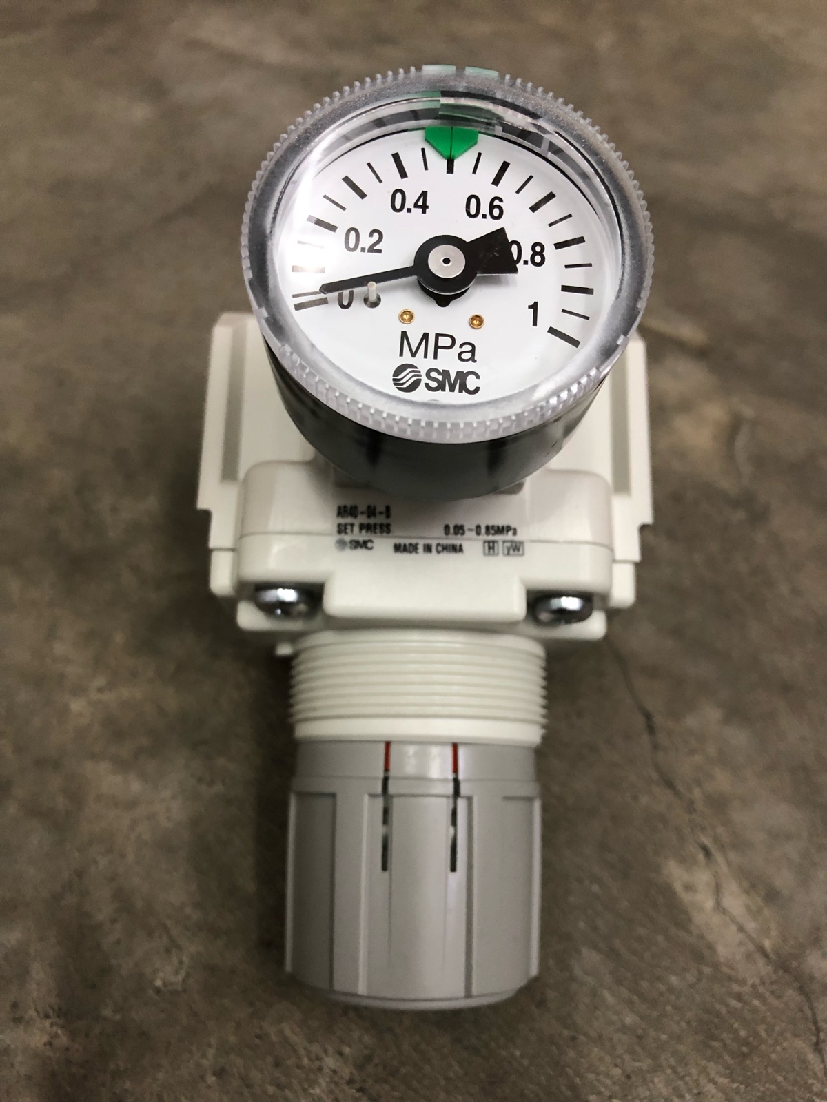 SMC Air Regulator AR40-04G-B