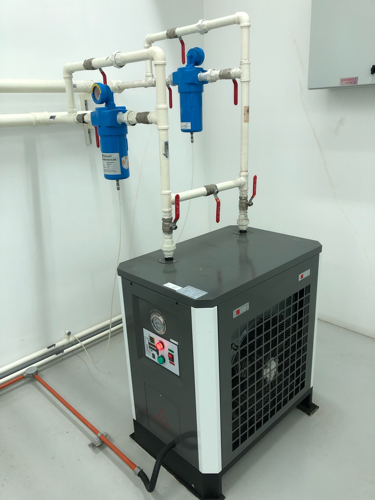 AC Refrigerant Air Dryer System 
