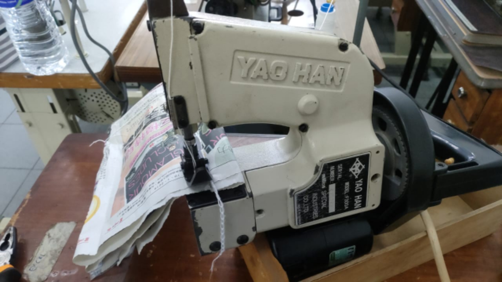 YAO HAN INDUSTRIAL BAG CLOSE MACHINE 