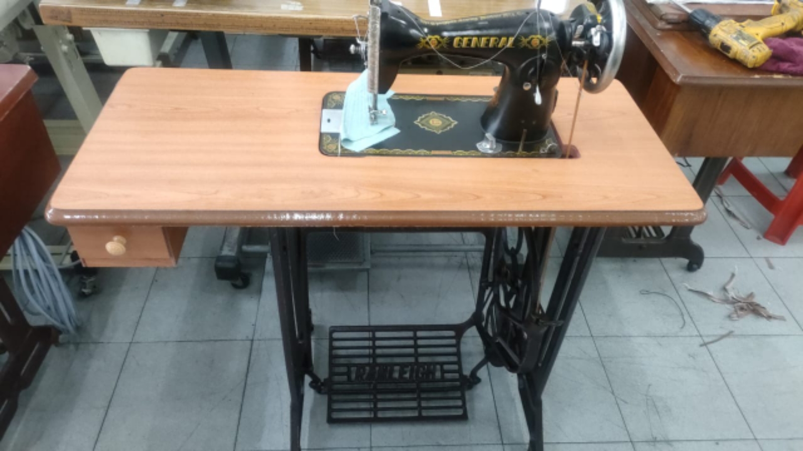 SECOND HAND ANTIQUE SEWING MACHINE Johor Bahru, JB, Malaysia Supply
