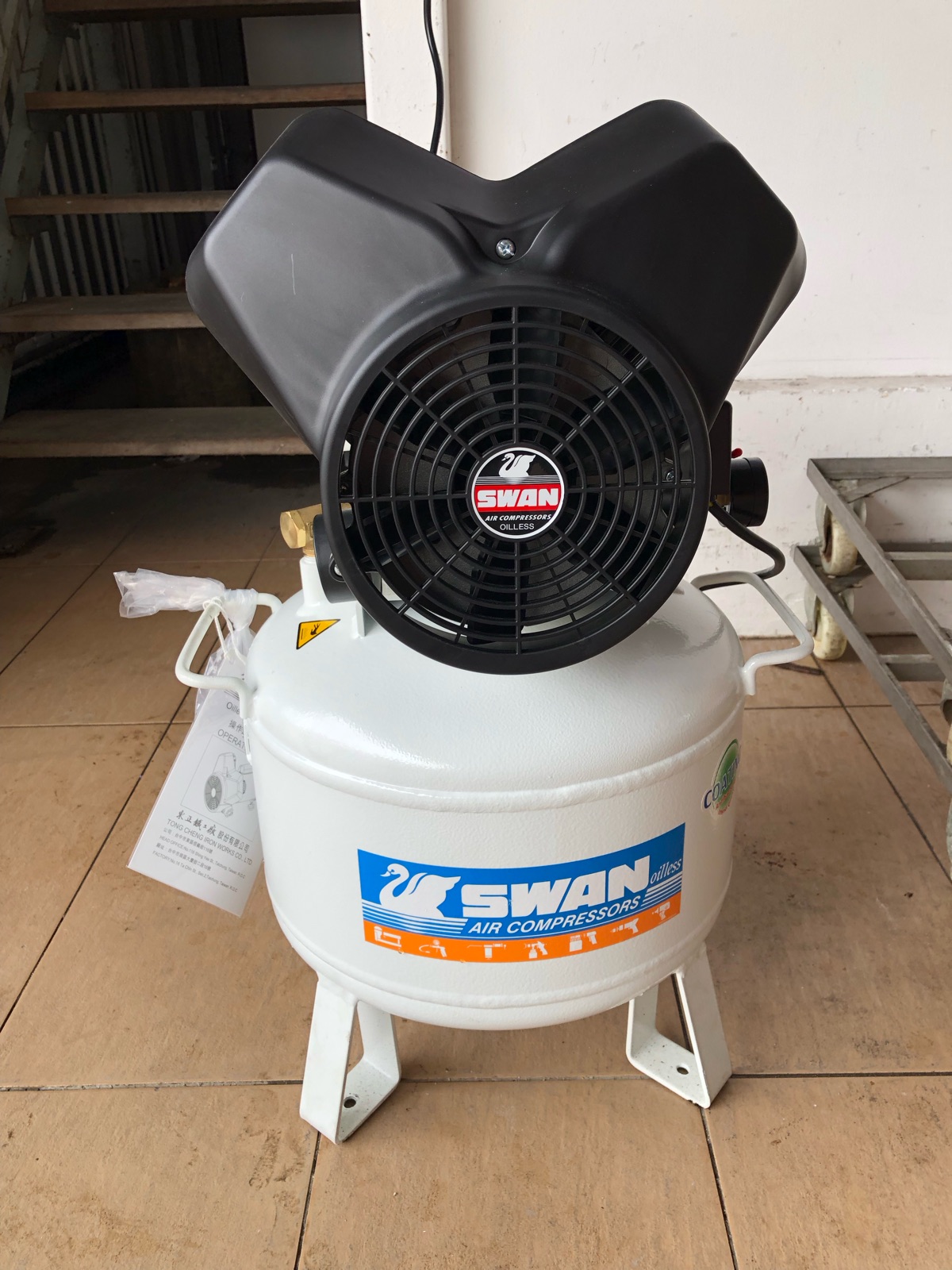 Swan Oil Less Air Compressor PV-202-30L