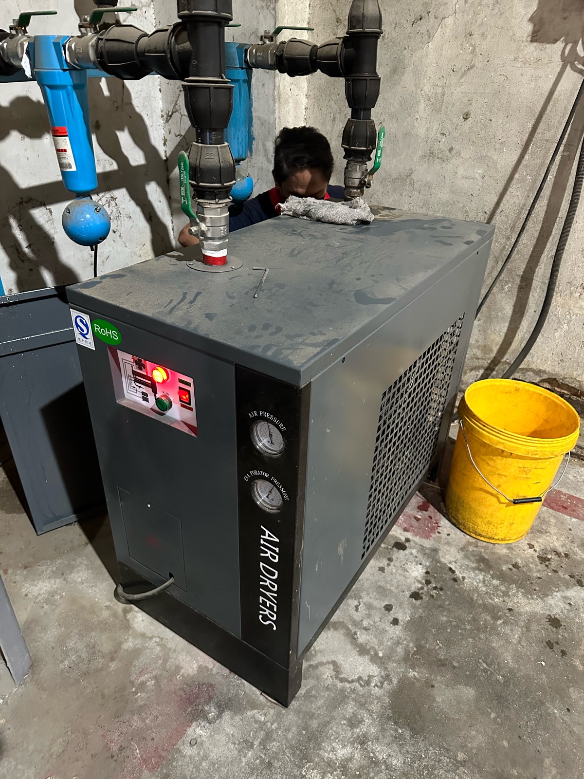 Service AK Air Dryer 