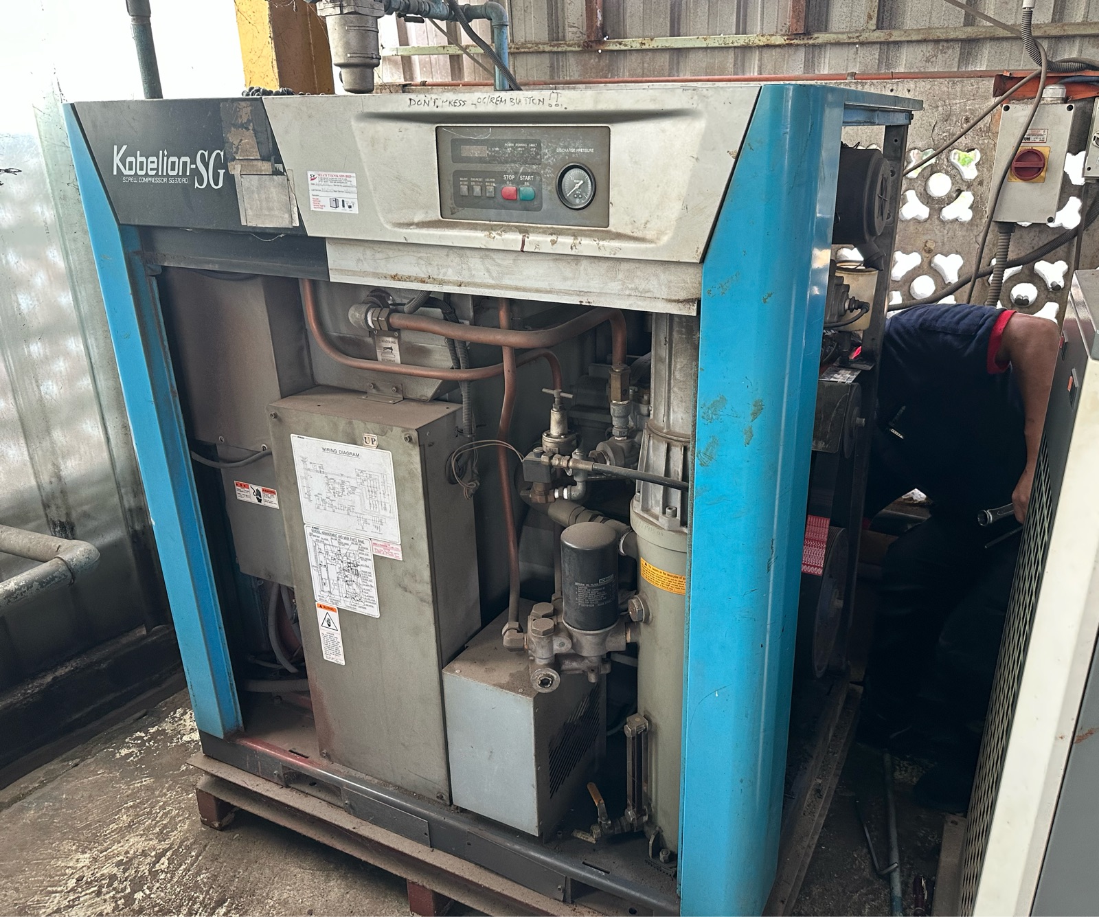 Repair Kobelco Air Compressor 