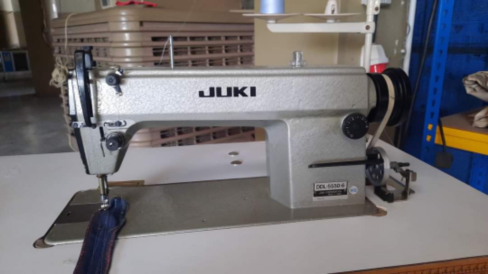 JUKI INDUSTRIAL SEWING MACHINE