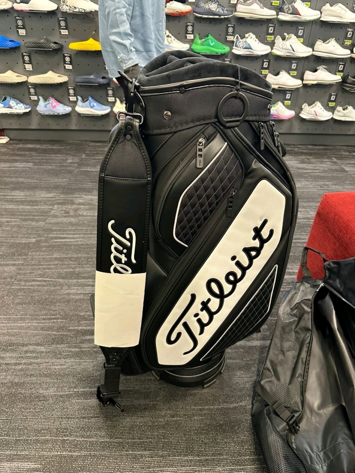 19/5/2023 Titleist Midsize Cart Bag Newpages Network Sdn. Bhd.