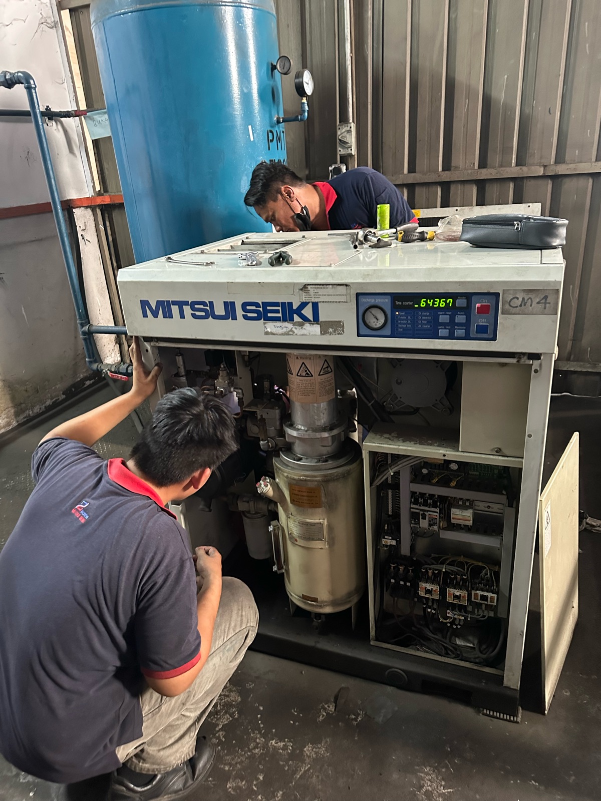 Repair 30 HP Mitsui Seiki Air Compressor 