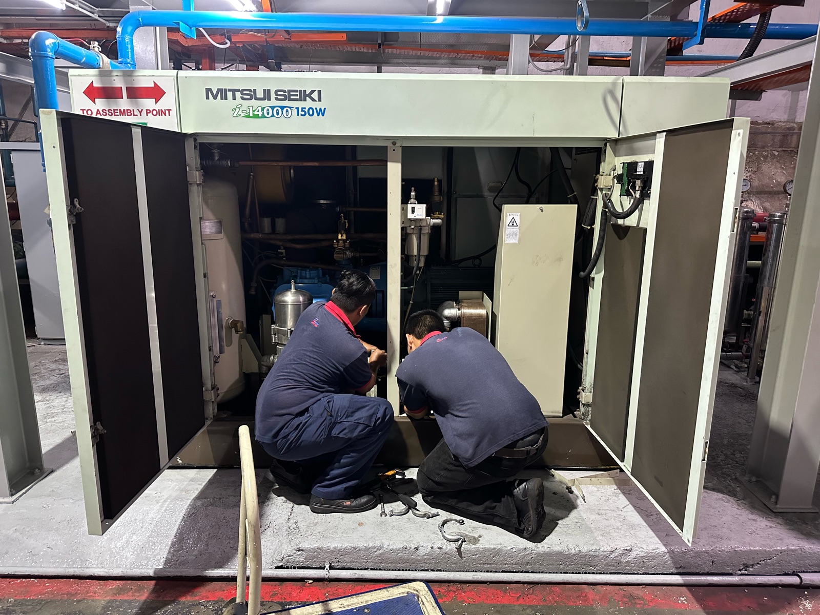 Repair 200 HP Mitsui Seiki Oil Free Water Lubricated Inverter Type Air Compressor 