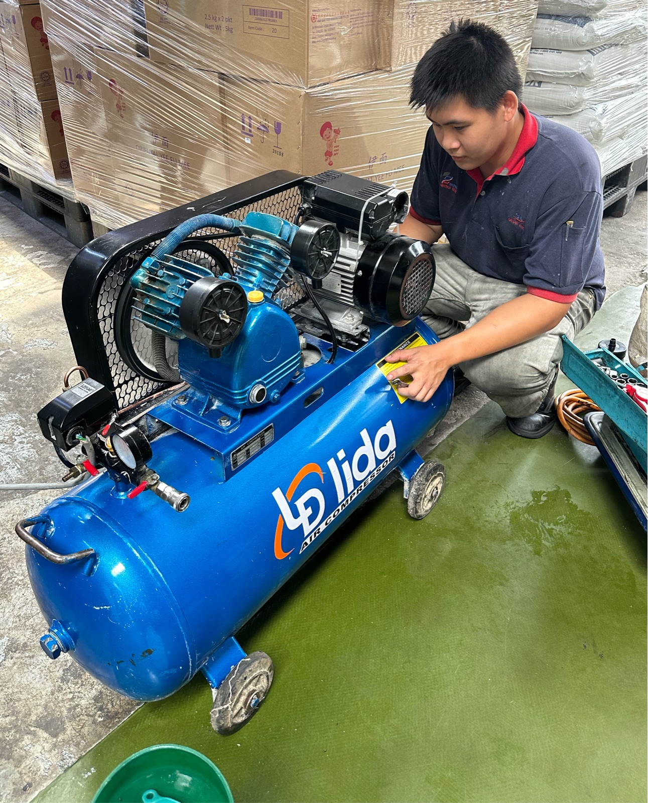 Service 2 HP Lida Air Compressor V0.17/8