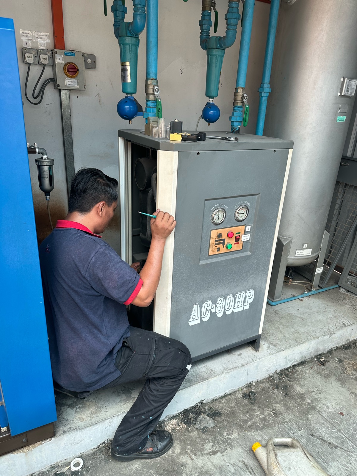 Service 30 HP AC Air Dryer AC-30HP