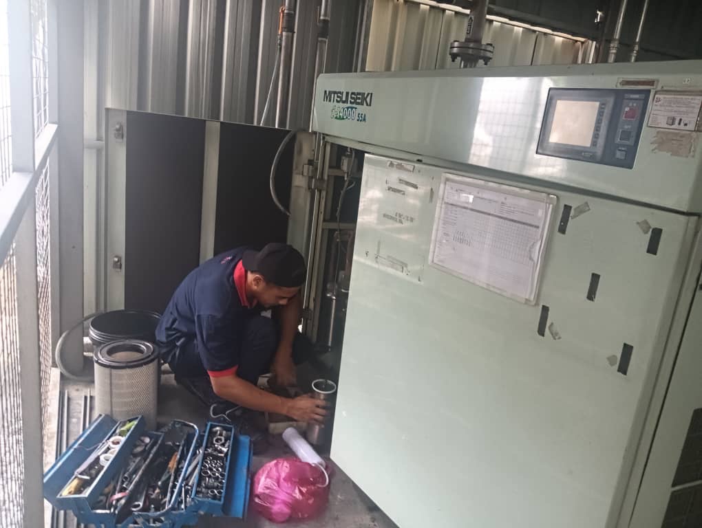 Service Mitsui Seiki Oil Free Inverter Type Air Compressor i-14055A
