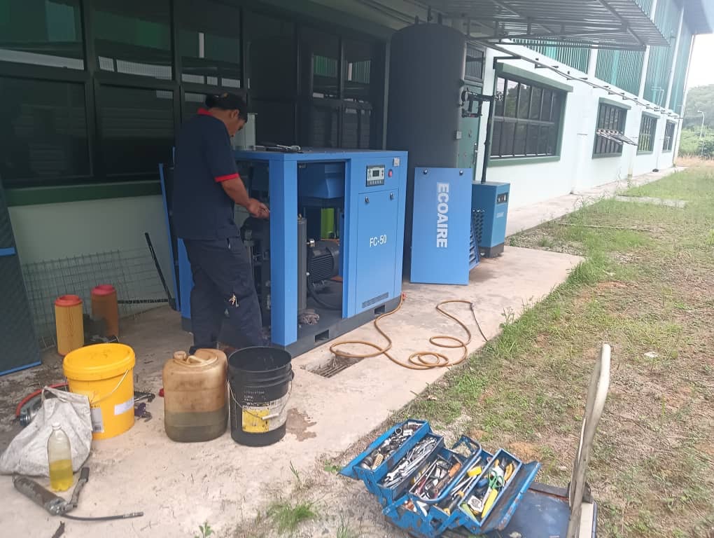 Service 50 HP ECOAIRE Air Compressor FC-50