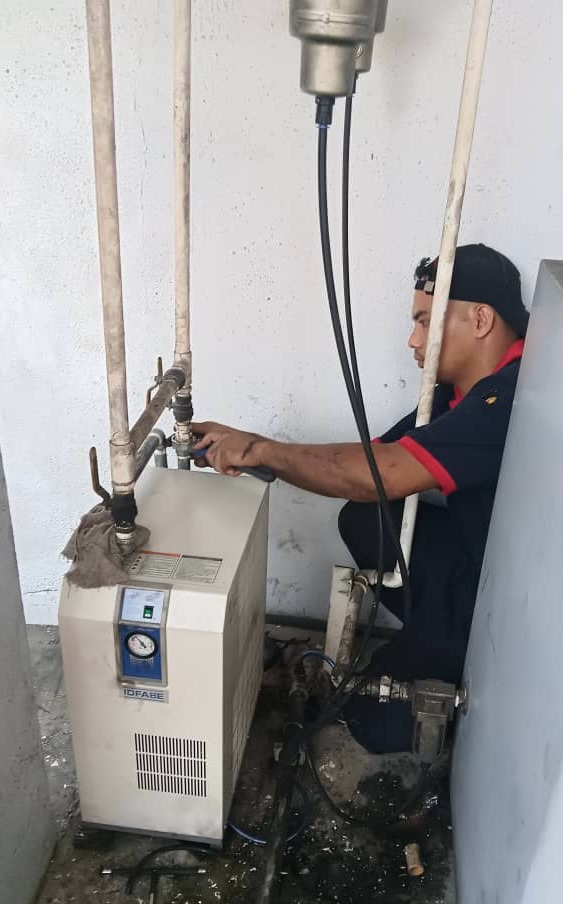 G.I Pipe Installation SMC Air Dryer IDFA8E-23