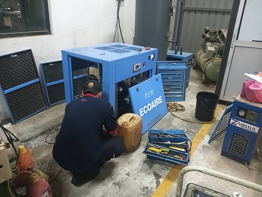 Service 15 HP ECOAIRE Screw Compressor FC-15