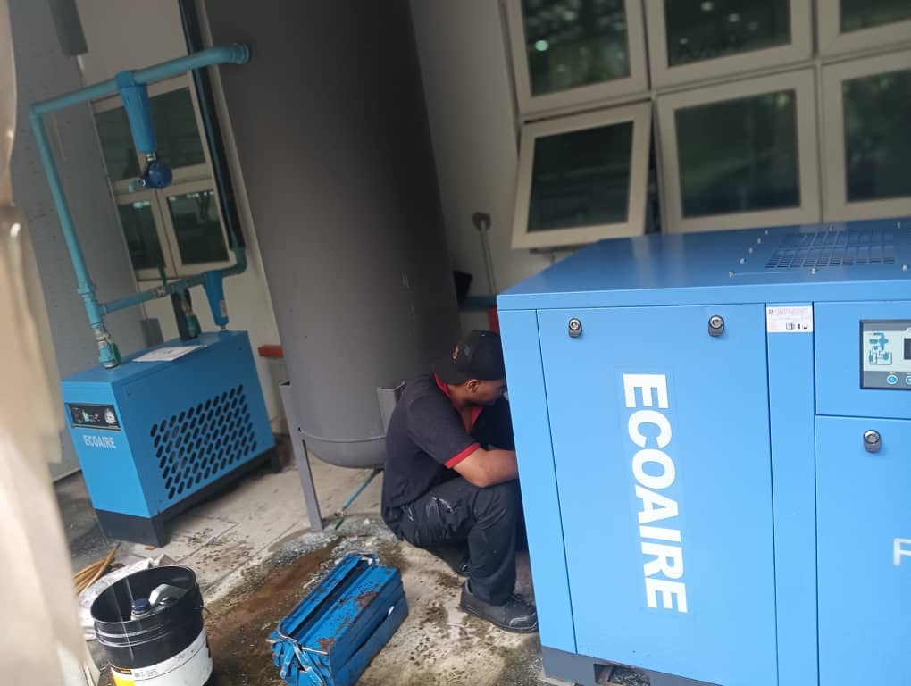 Service ECOAIRE Screw Compressor 