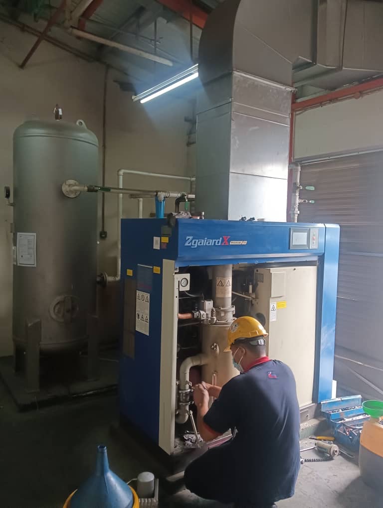 Service 50 HP Mitsui Seiki Inverter Type Screw Compressor 