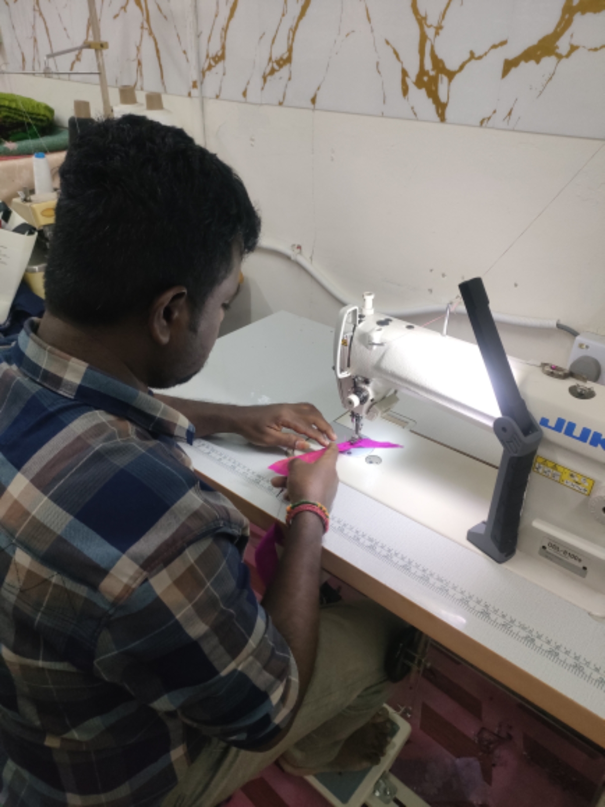 JOB REPAIR SEWING MACHINE JUKI