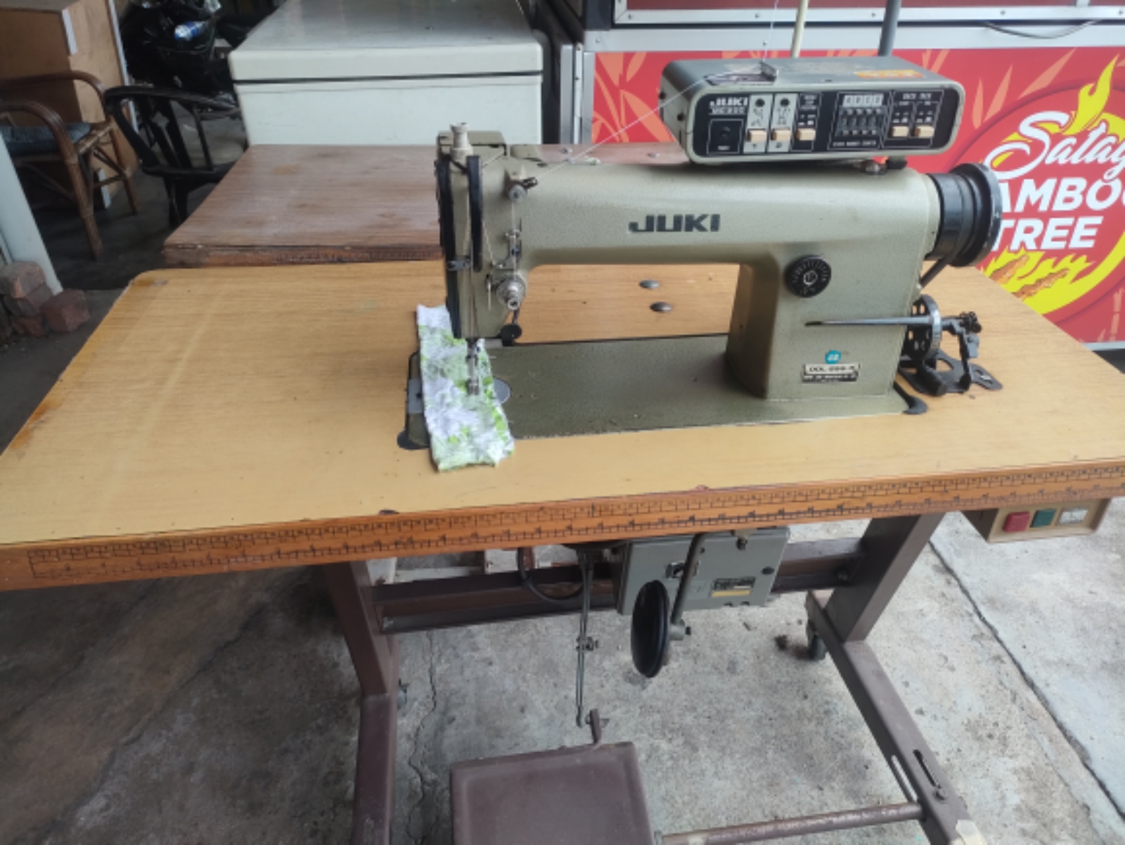 JUKI SEWING MACHINE