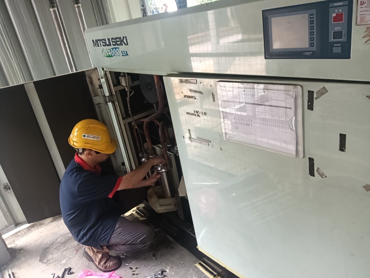 Service 75 HP Mitsui Seiki Oil Free Water Lubricated Inverter Type Air Compressor i-14055A