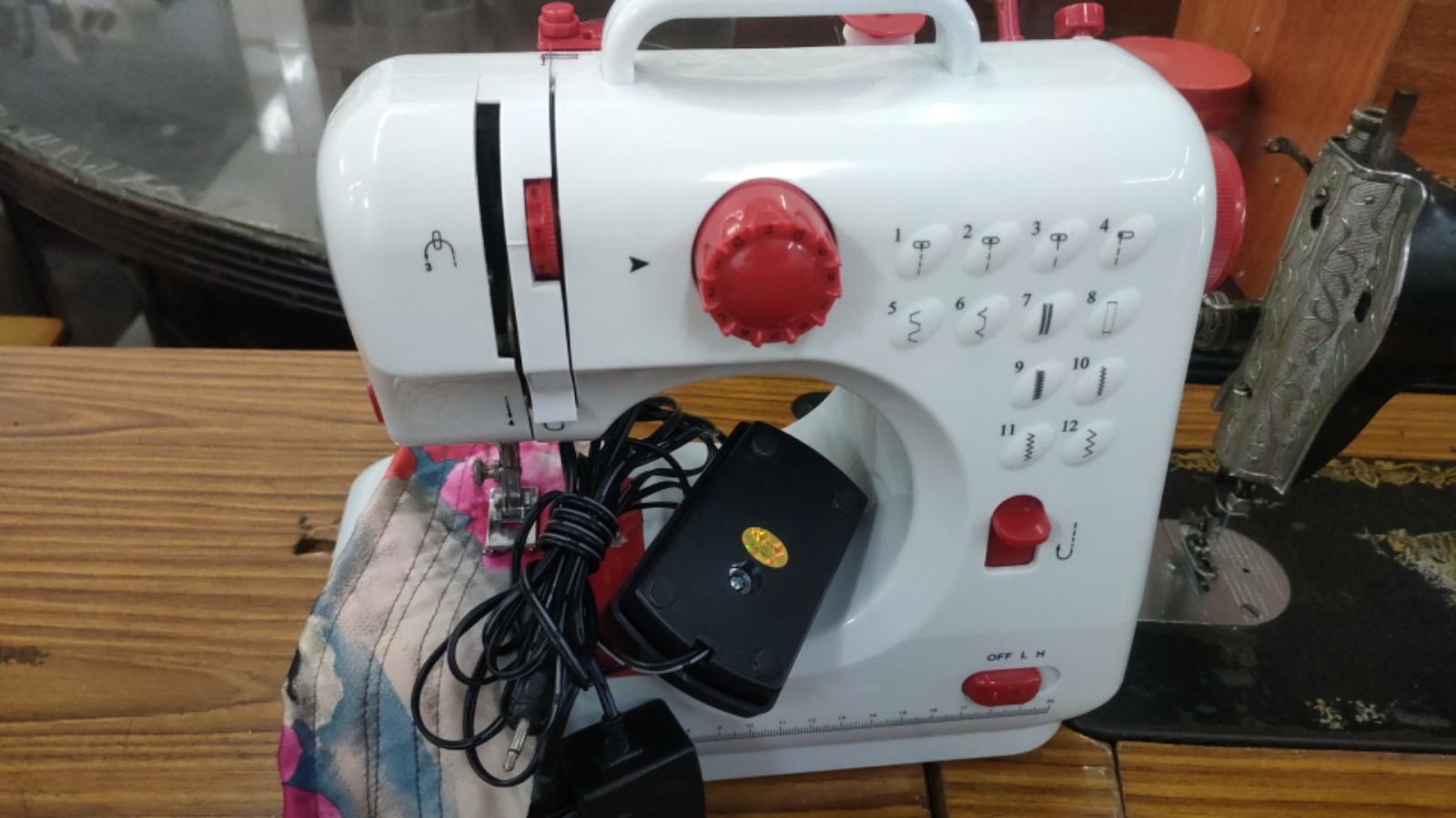 REPAIR MINI SEWING MACHINE