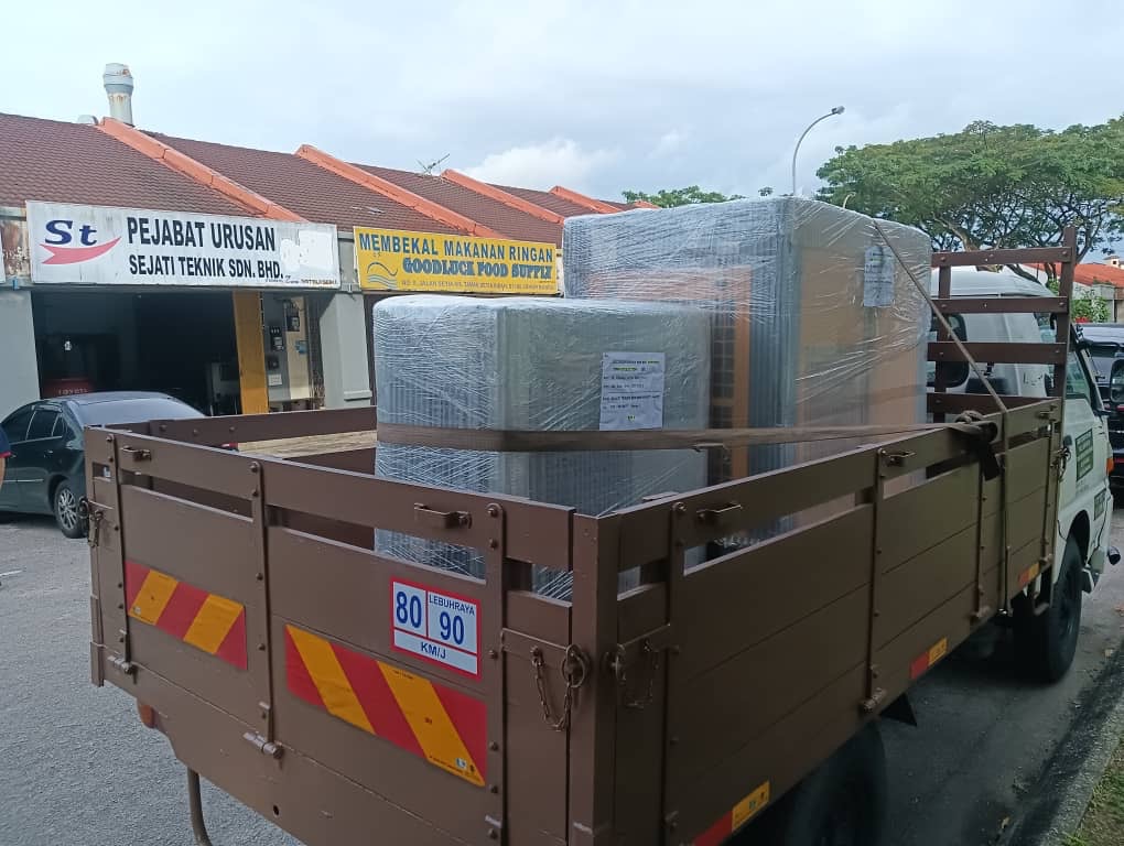 Delivery 30 HP STAIR Screw Compressor & STAIR Air Dryer 