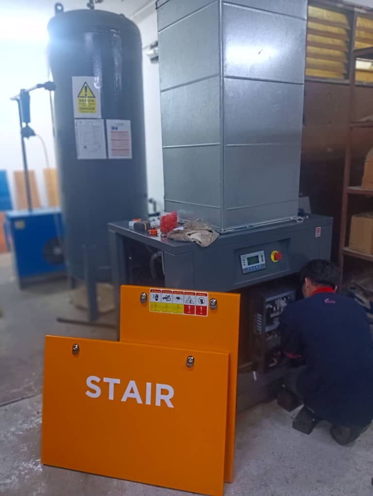 Testing & Commissioning 20 HP STAIR Screw Compressor 
